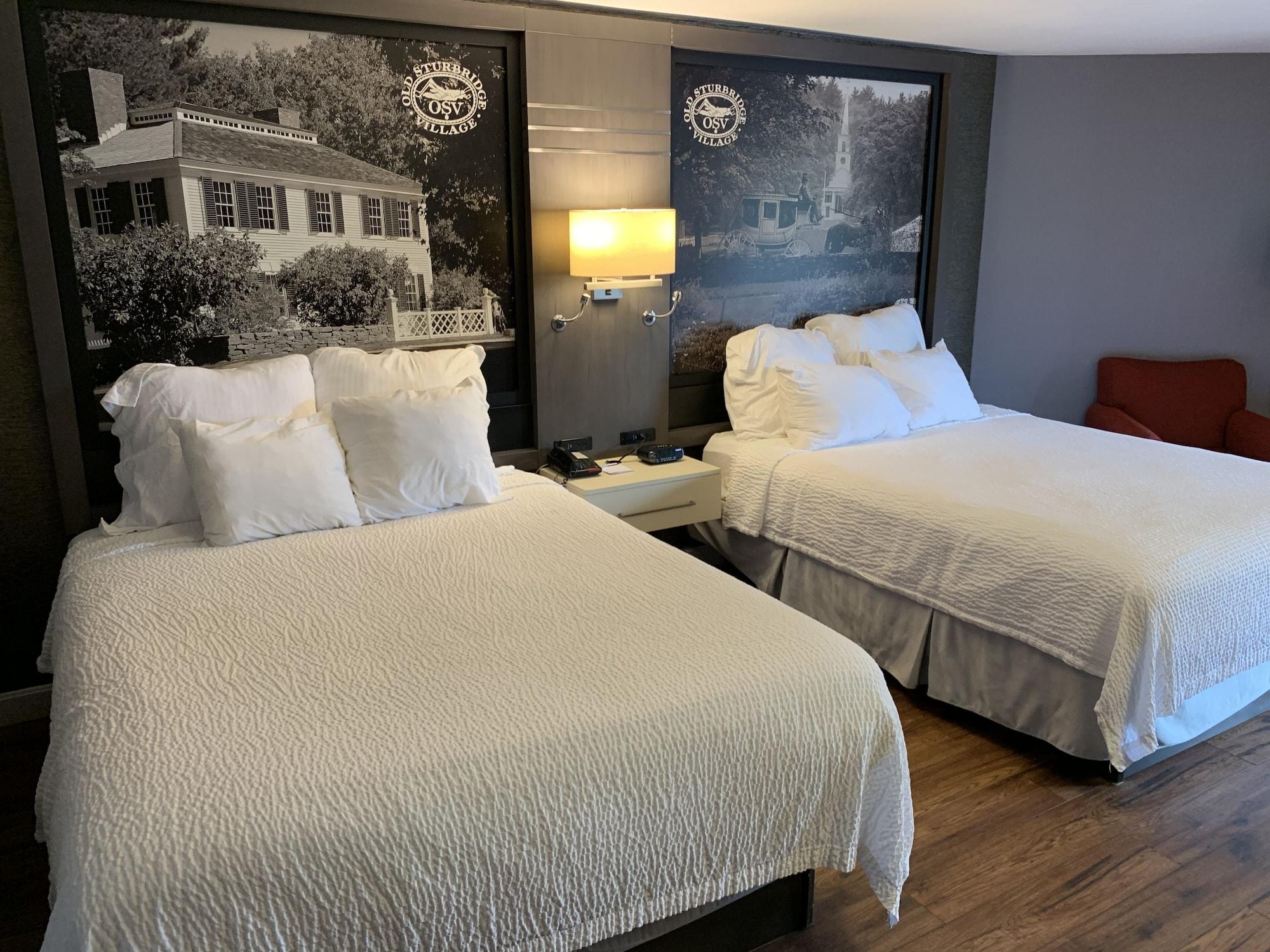 Super 8 By Wyndham Sturbridge Otel Dış mekan fotoğraf