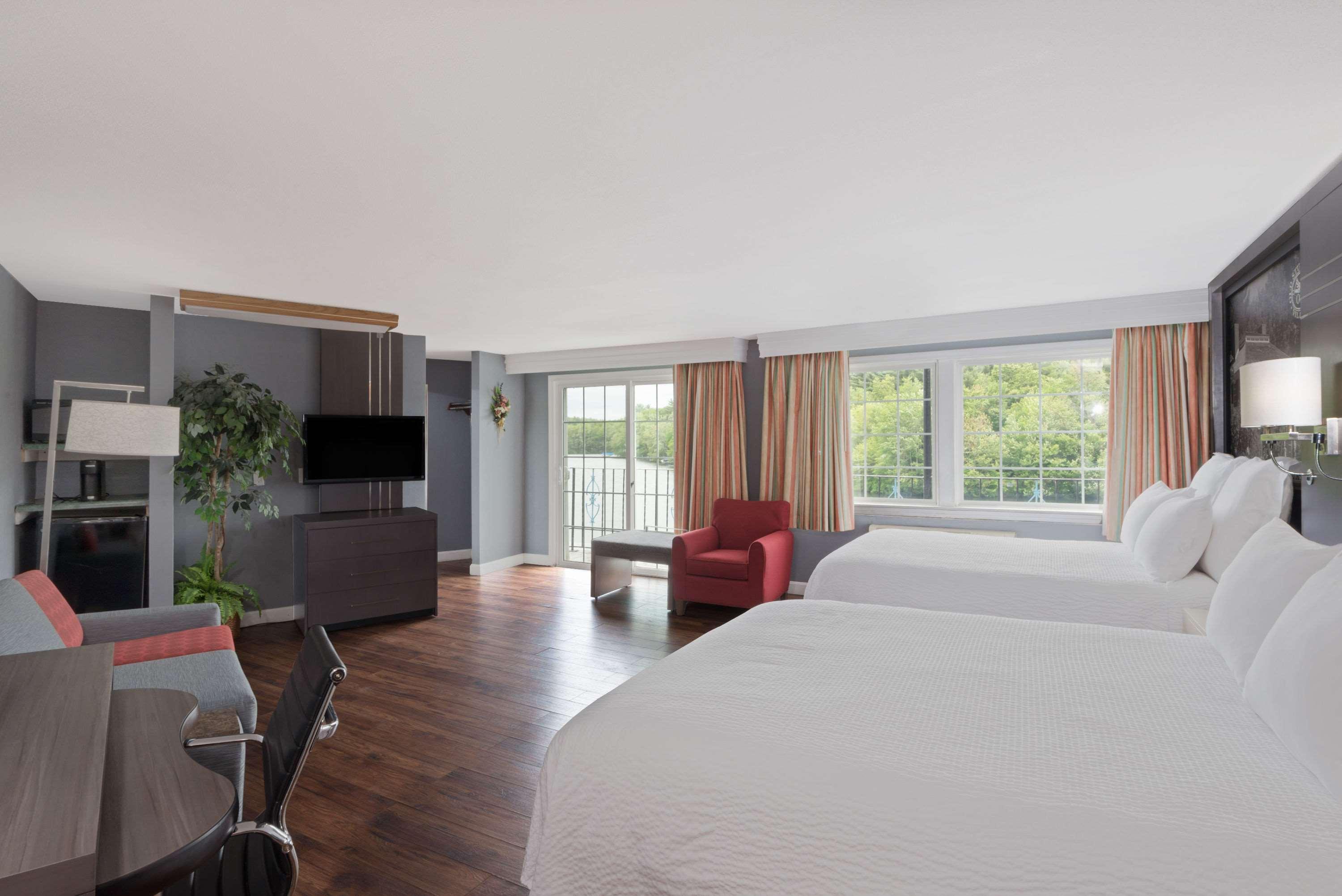 Super 8 By Wyndham Sturbridge Otel Dış mekan fotoğraf