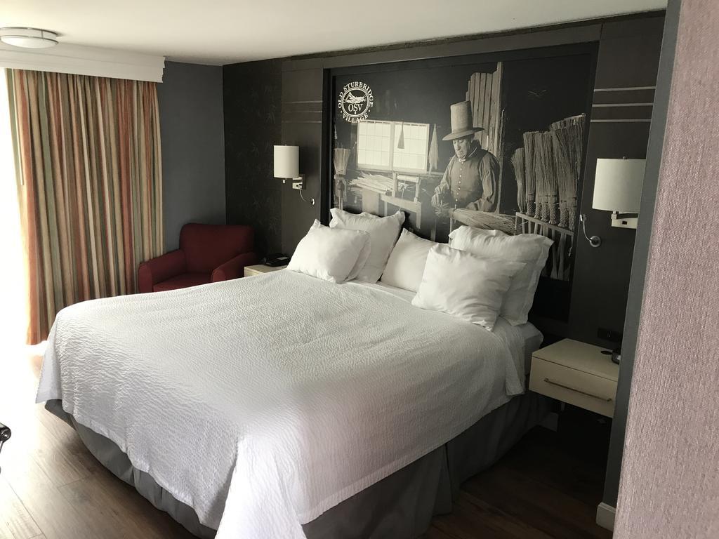 Super 8 By Wyndham Sturbridge Otel Dış mekan fotoğraf