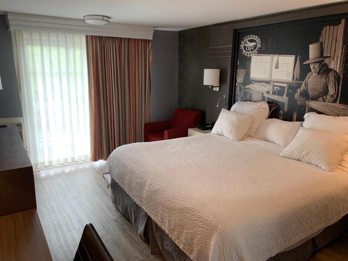 Super 8 By Wyndham Sturbridge Otel Dış mekan fotoğraf