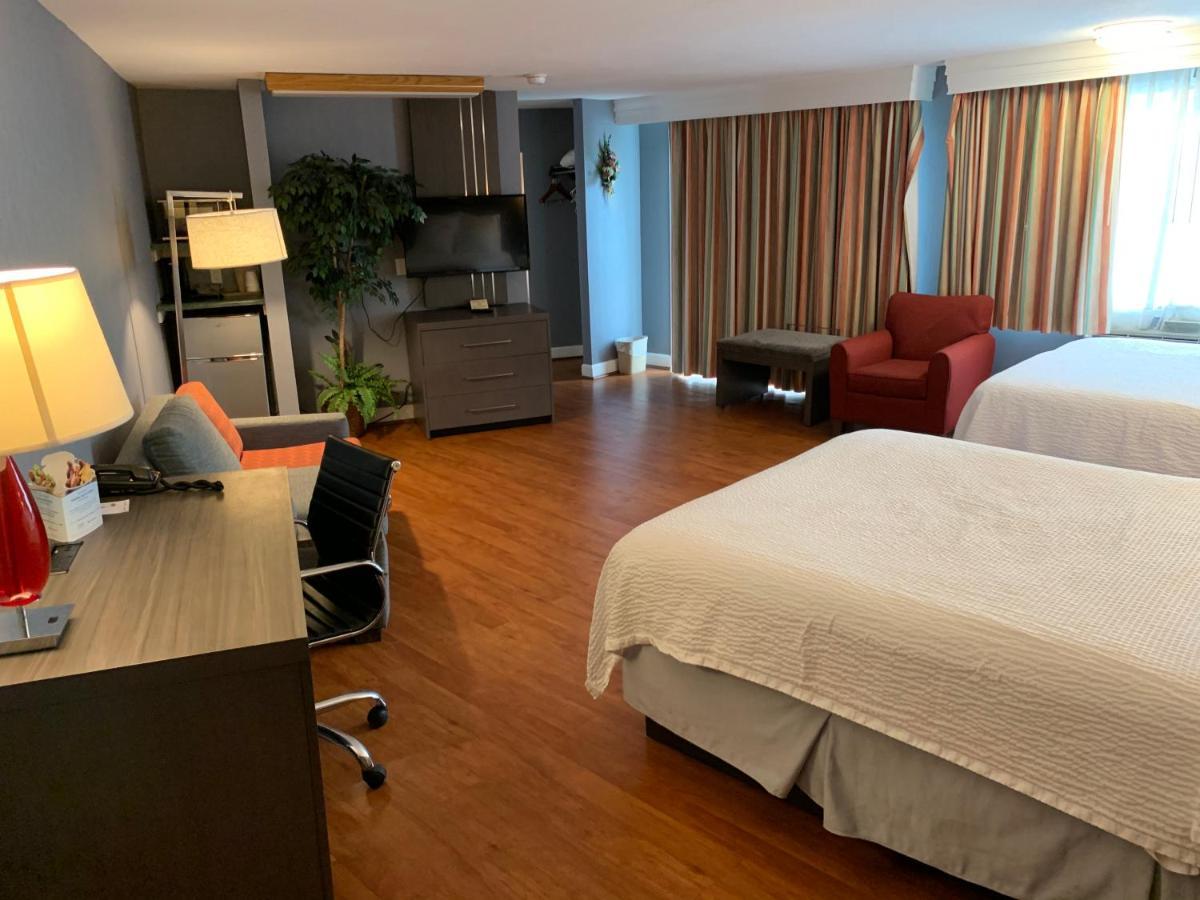Super 8 By Wyndham Sturbridge Otel Dış mekan fotoğraf
